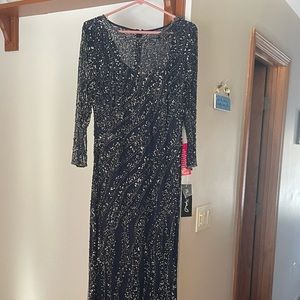 Pisarro Nights 3/4 Sleeve Crew Neck Illusion Yoke Beaded Mesh Gown